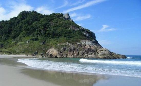 Apartamento Com Churrasqueira Para 6 Pessoas Villa Sao Francisco do Sul Esterno foto